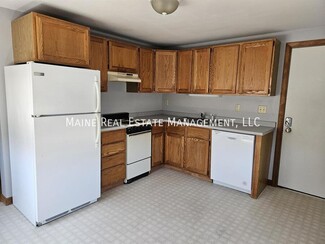 944 Fuller Rd Unit 1A, Carmel, ME 04419