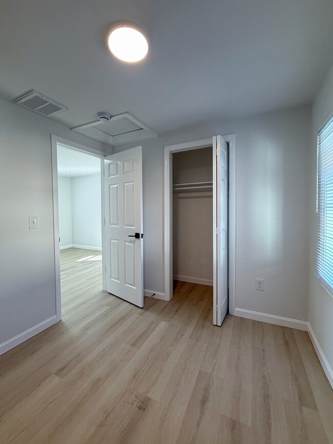 39 Schofield St unit 2, Providence, RI 02903 - photo 3