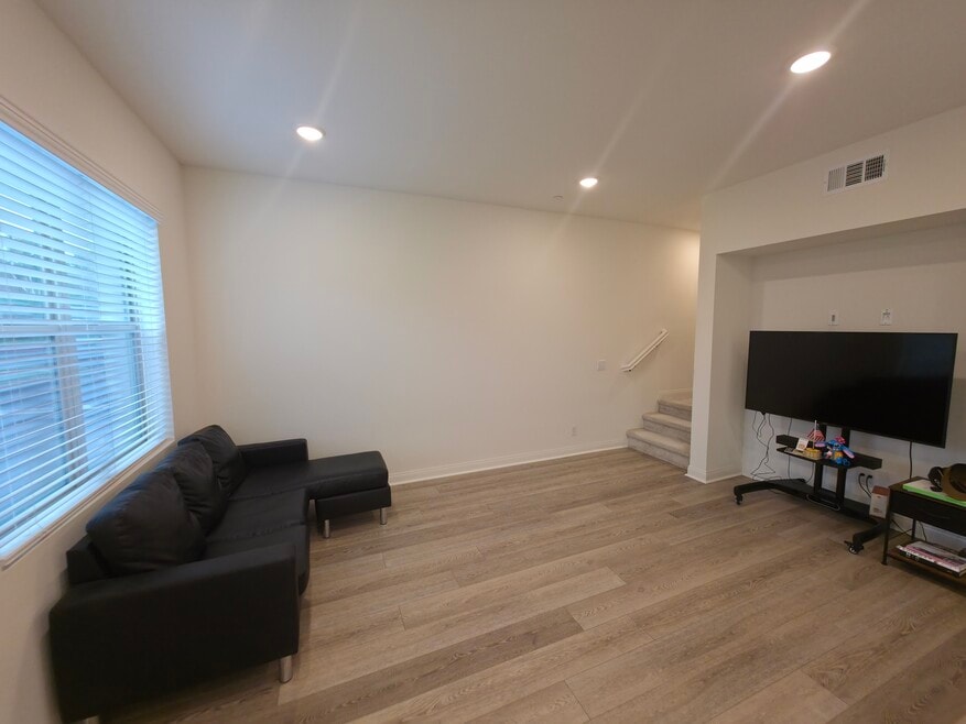 12120 Blue Sky Ct, Whittier, CA 90602 - photo 1