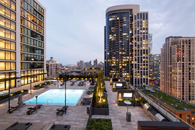 101 E Roosevelt Rd, Chicago, IL 60605 - photo 6