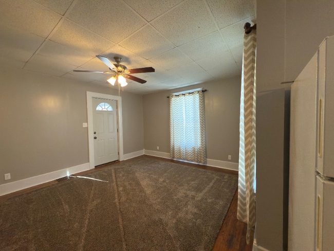 339 W North St unit A, Fostoria, OH 44830 - photo 6