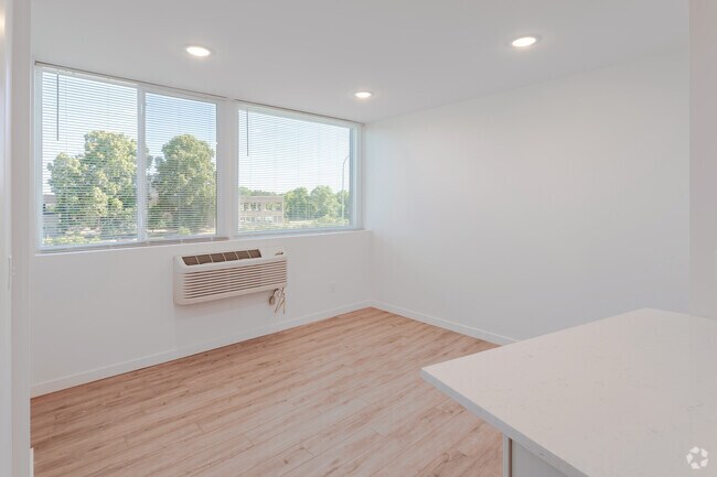 The Bryn, Minneapolis, MN 55405 - photo 6