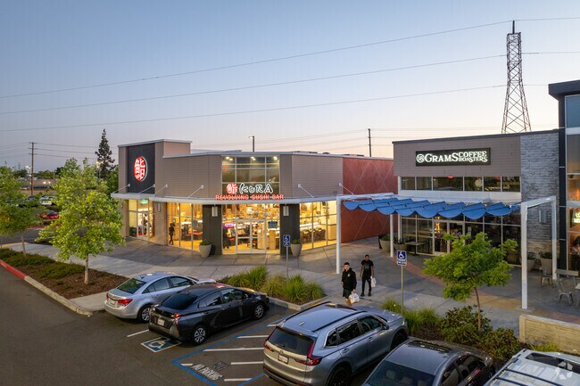 Wilhaggin del Dayo residents can enjoy a night out at Kura's Revolving Sushi Bar.