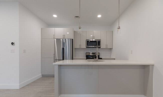 3 New St unit 102, Boston, MA 02128 - photo 2
