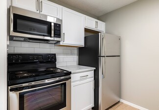 108 NW 63rd St, Kansas City, MO 64118