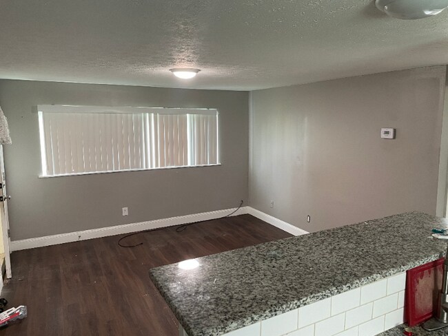 3631 Cushing Dr unit B, Columbus, OH 43227 - photo 3