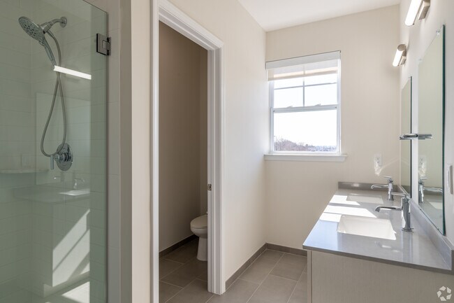 The AXIS at South Amboy on Bordentown Ave., South Amboy, NJ 08879 - photo 7