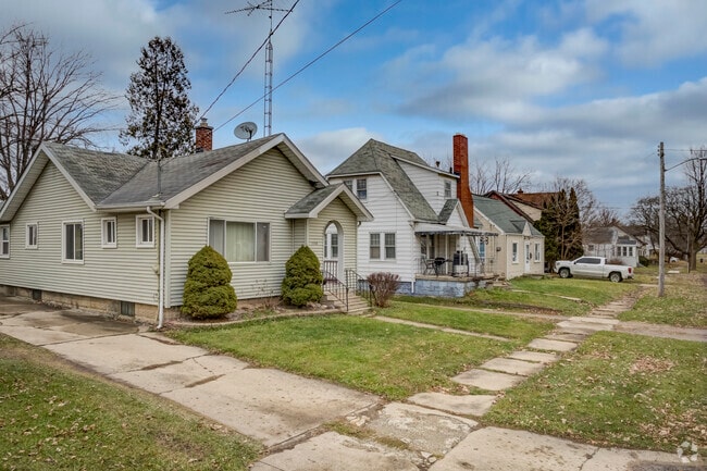 There is a wide array of architectural styles found in South Side.