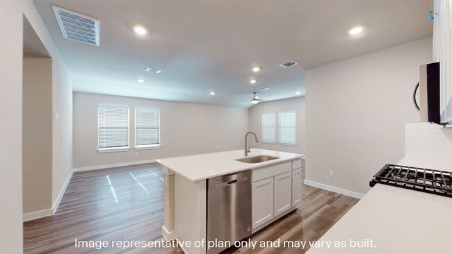 1830 Citation Dr, Corpus Christi, TX 78417 - photo 3