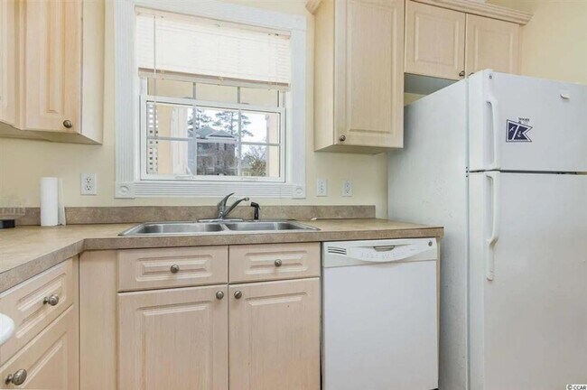 4879 Luster Leaf Cir unit ID1355268P, Myrtle Beach, SC 29577 - photo 3