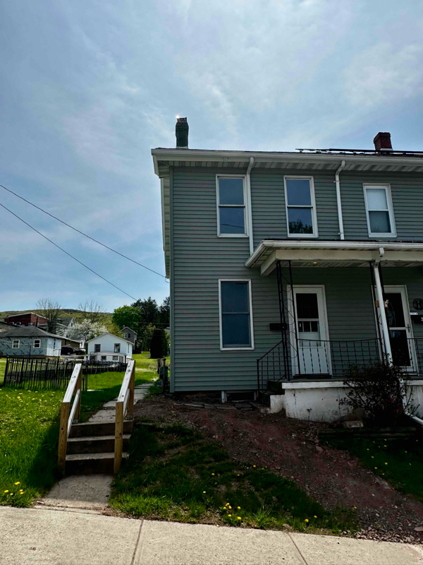 320 North St, Jim Thorpe, PA 18229