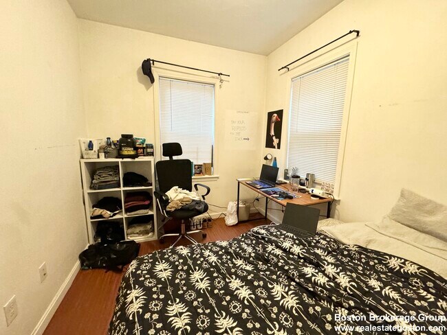 93 A Hillside St unit 1, Boston, MA 02120 - photo 4
