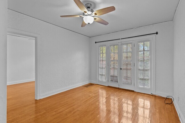 7336 Forsyth Blvd unit 104, Clayton, MO 63105 - photo 6