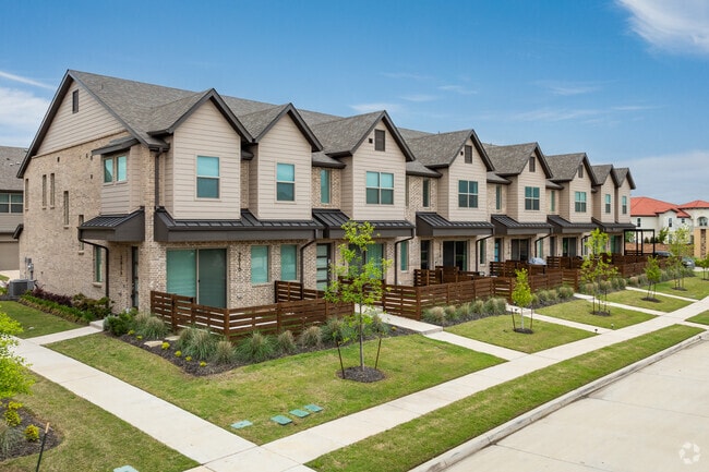 Buyers in Mira Lagos can opt for a new townhome in the Grenadier master-planned community.