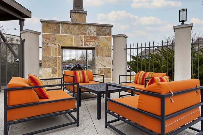 La Veranda at Polly Lane Apartments, Lafayette, LA 70508 - photo 4