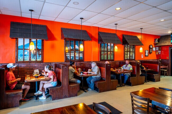 Taco Rico serves wonderful Mexican dishes in the Jesco Hills Estates area.