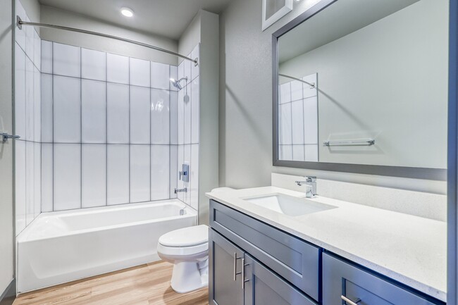 Los Altos, Aurora, CO 80011 - photo 5