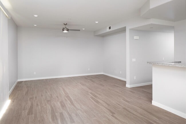 The Parker, San Diego, CA 92120 - photo 3