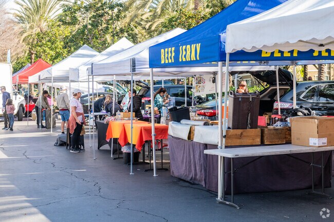 The farmers market in Ladera Ranch, CA, has local produce and artisan goods.