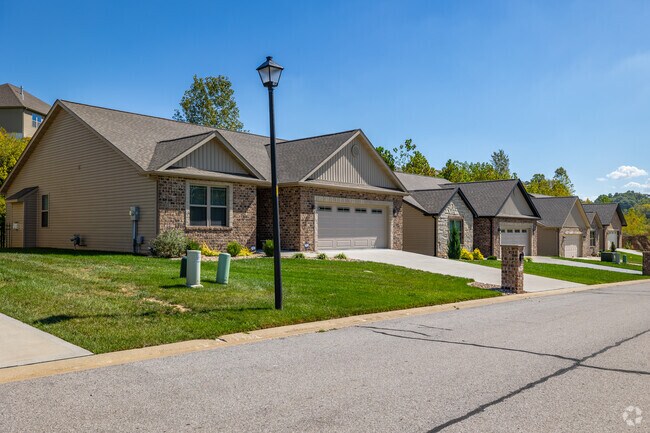 Expand your horizons in Caseyville's generously sized homes.