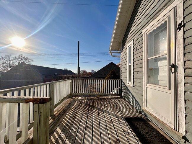 224 Lyon St NE unit 4, Grand Rapids, MI 49503 - photo 3