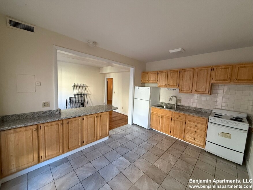 1111 Commonwealth Ave unit A, Boston, MA 02215 - photo 1
