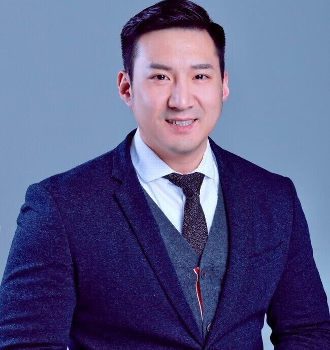 Agent Photo