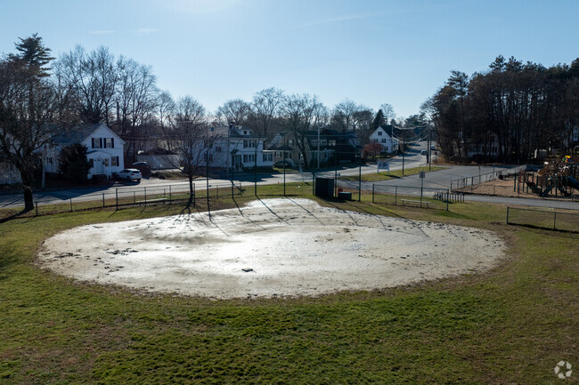 Farley Elementary School has a baseball field.