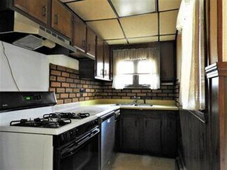 18 Grand View Ave Unit 1, Somerville, MA 02143