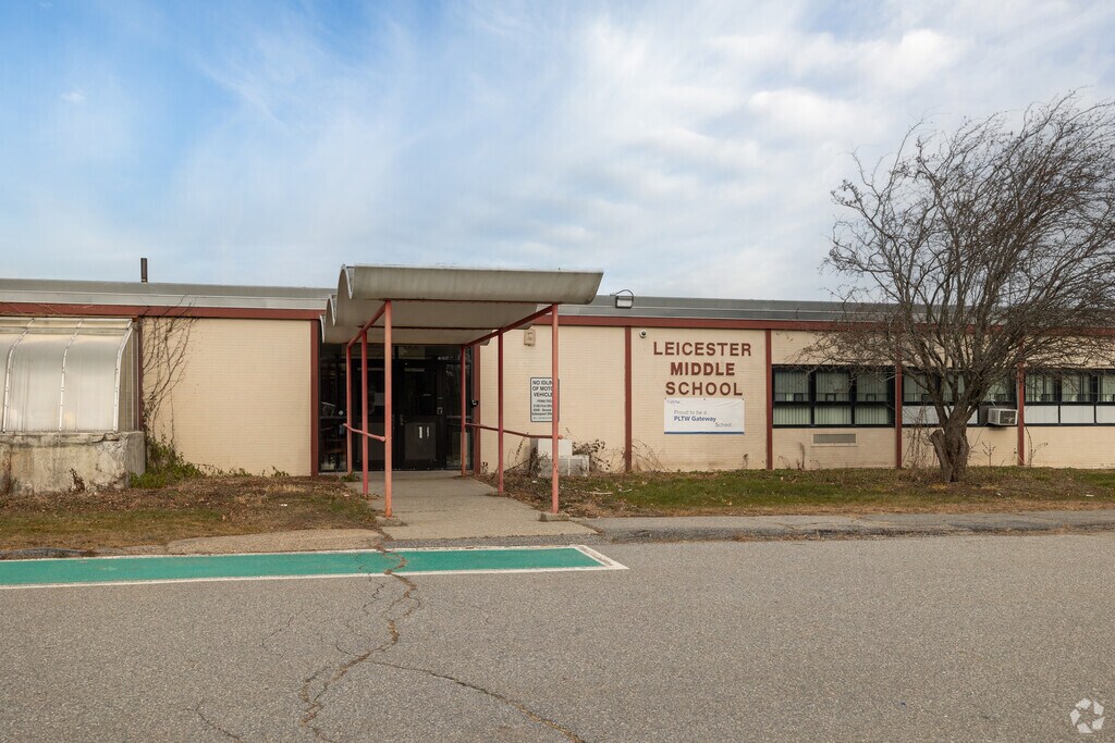 Leicester Middle School serves the surrounding communities.