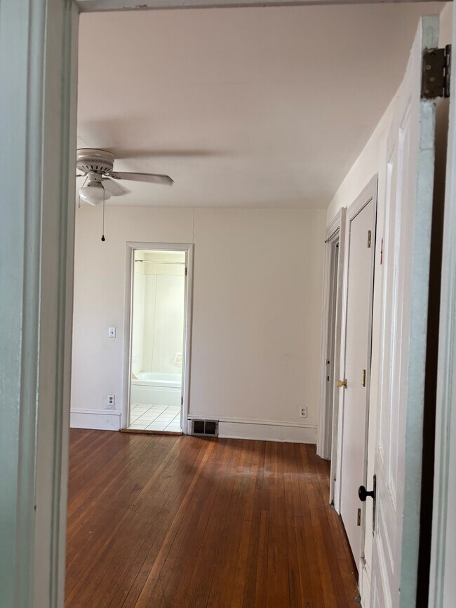 129 E Gorham St unit 1, Madison, WI 53703 - photo 5