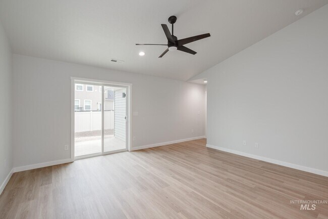 1684 W Unforgettable St, Meridian, ID 83642 - photo 4