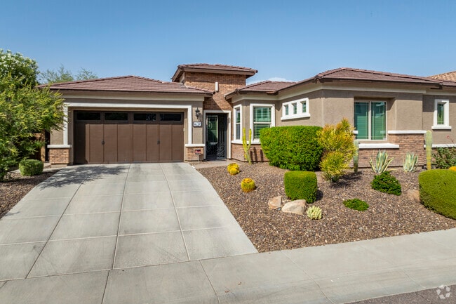 Find your perfect family home in the welcoming community of North Gateway.