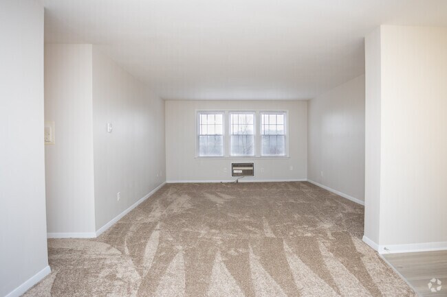 Kings Gate West, Camillus, NY 13031 - photo 5