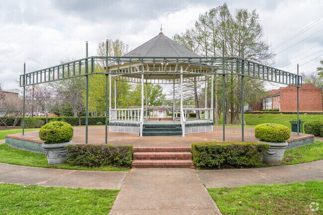West Point’s Kitty Bryan Dill Memorial Parkway connects five city parks, creating nearly 4 miles of green space for residents to enjoy.