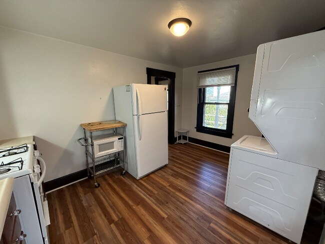 327 Euclid Ave unit B, Morgantown, WV 26501 - photo 5