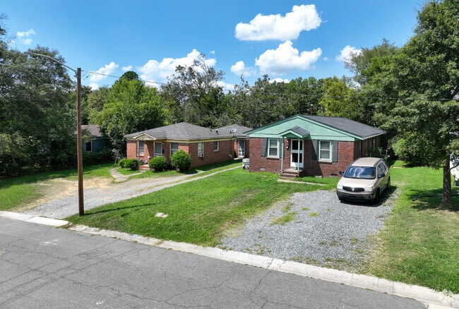 A couple of older homes in the J T Williams neighborhood offer cozy living.