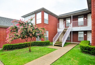 5501 Sayle St, Greenville, TX 75402