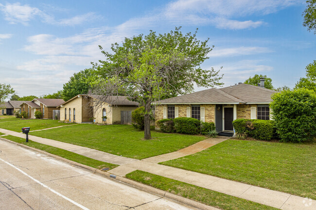 Ranch Style homes are commonly seen in Gran Prairie.