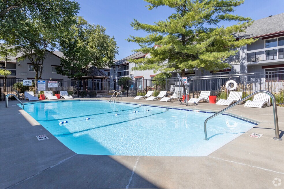 Flats at Miracle Hills, Omaha, NE 68154 - photo 1