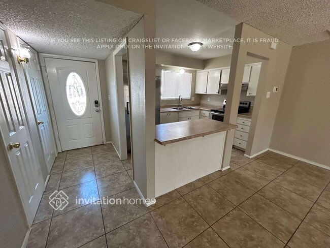 8527 W Vale Dr, Phoenix, AZ 85037 - photo 5