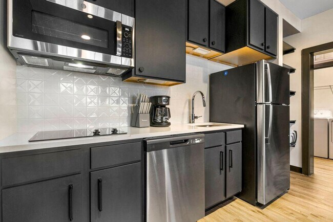 611 Commerce St unit ID1267104P, New Orleans, LA 70130 - photo 6