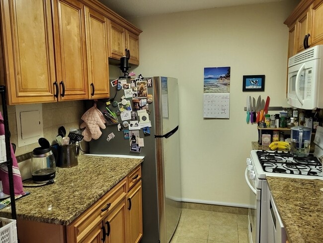 The Brook House unit 812, Brookline, MA 02445 - photo 2