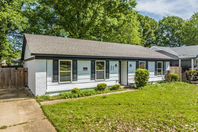 Ranch-style homes are one of the most common home styles in the Hickory Hill neighborhood.