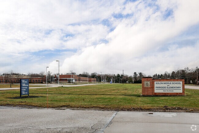 Solon Middle School, Solon
