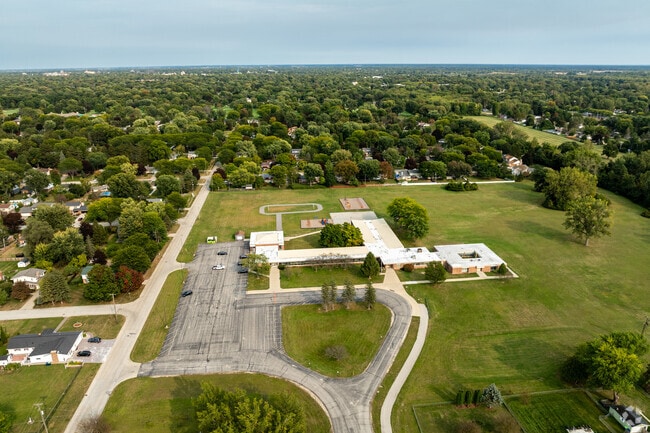 Westdale Elementary School challenges students by offering an all encompassing curriculum.