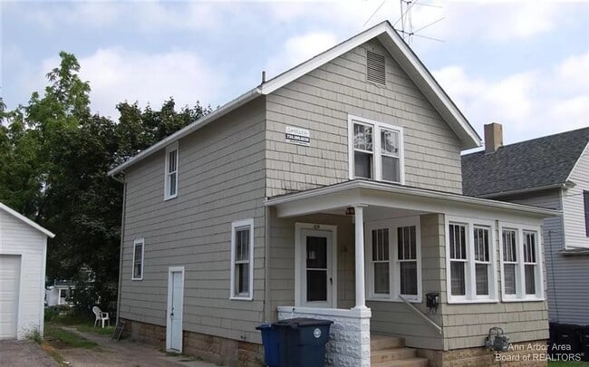 109 Hill St unit 4, Ann Arbor, MI 48104 - photo 2