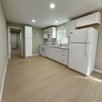 120 W Blacklidge Dr Unit C, Tucson, AZ 85705