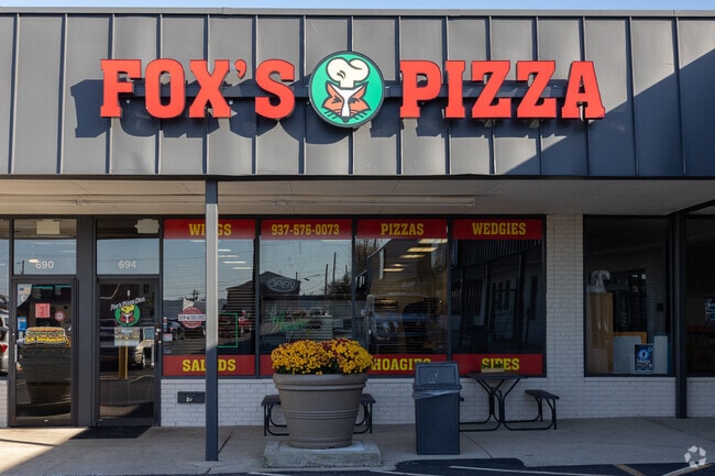 Another favorite pizza place in Vandalia is Fox's Pizza.
