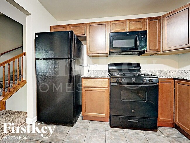 42 Deerpath Rd, Matteson, IL 60443 - photo 7